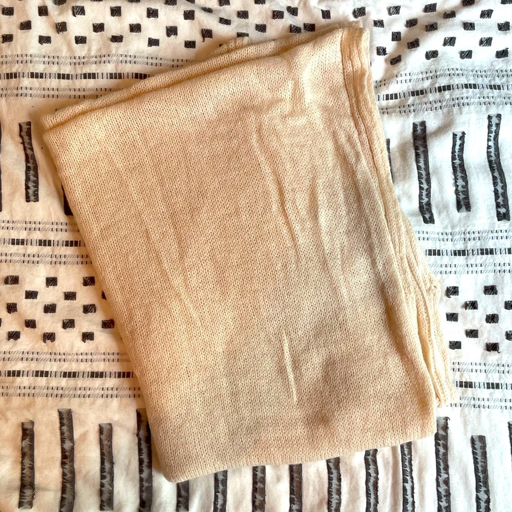 10/$10 CLEARANCE 🍁 Light pink infinity winter scarf